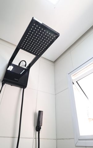 Apartamento à venda com 51m², 2 quartos e 1 vaga Apartamento à venda com 51m², 2 quartos e 1 vagaBanheiro da suíte