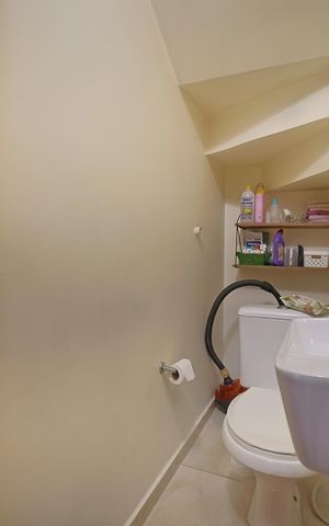 Casa à venda com 140m², 4 quartos e 2 vagasLavabo