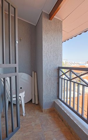 Casa à venda com 140m², 4 quartos e 2 vagasVaranda