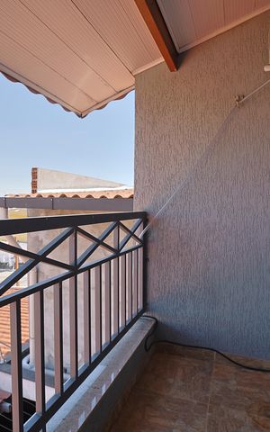 Casa à venda com 140m², 4 quartos e 2 vagasVaranda
