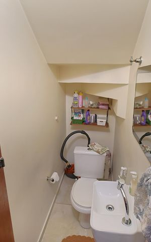 Casa à venda com 140m², 4 quartos e 2 vagasLavabo