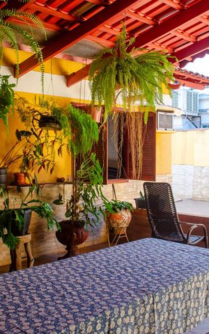 Casa à venda com 200m², 5 quartos e 4 vagas