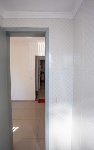 Casa à venda com 144m², 2 quartos e 2 vagasBanheiro 1