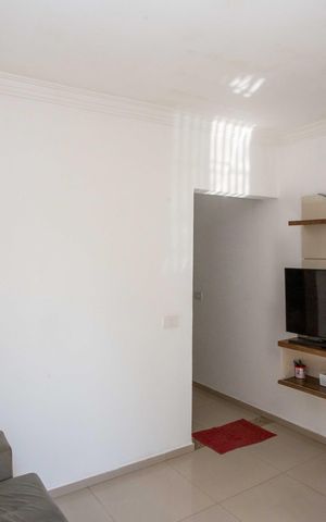 Casa à venda com 144m², 2 quartos e 2 vagasSala