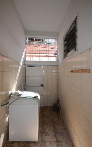 Casa para alugar com 80m², 3 quartos e 1 vagaÁrea de Serviço