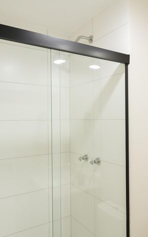 Apartamento à venda com 69m², 2 quartos e 1 vaga Apartamento à venda com 69m², 2 quartos e 1 vagaBanheiro Social