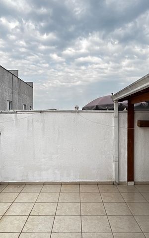 Apartamento à venda com 100m², 2 quartos e 1 vaga Apartamento à venda com 100m², 2 quartos e 1 vagaCobertura