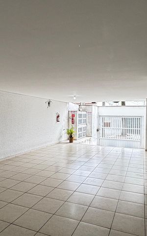 Apartamento à venda com 100m², 2 quartos e 1 vaga Apartamento à venda com 100m², 2 quartos e 1 vagaGaragem