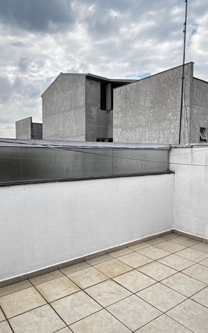 Apartamento à venda com 100m², 2 quartos e 1 vaga Apartamento à venda com 100m², 2 quartos e 1 vagaCobertura