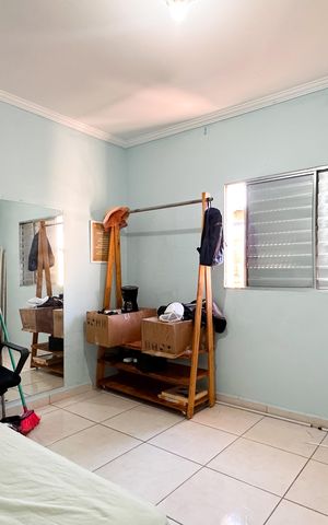Casa à venda com 185m², 4 quartos e 2 vagas Casa à venda com 185m², 4 quartos e 2 vagasQuarto 2