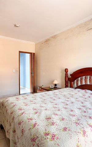 Casa à venda com 185m², 4 quartos e 2 vagas Casa à venda com 185m², 4 quartos e 2 vagasSuíte
