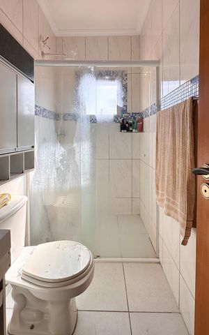 Casa à venda com 185m², 4 quartos e 2 vagas Casa à venda com 185m², 4 quartos e 2 vagasBanheiro Social 2