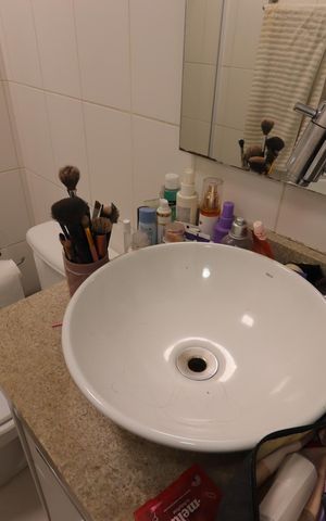 Apartamento à venda com 77m², 3 quartos e 2 vagasBanheiro Social - Pia