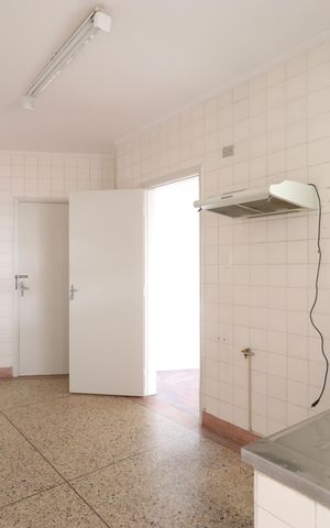 Apartamento para alugar com 74m², 2 quartos e sem vagaCozinha e Área de serviço 