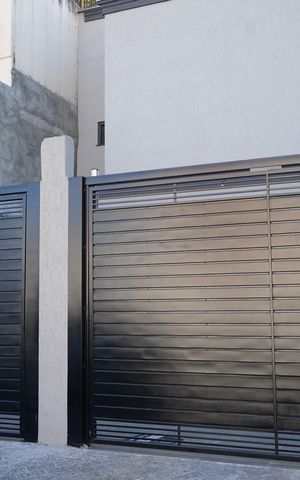Casa de condomínio à venda com 65m², 2 quartos e 1 vagaFachada