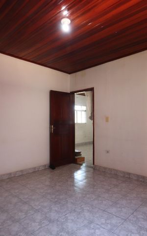 Casa à venda com 120m², 2 quartos e 2 vagasQuarto 2