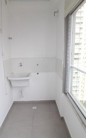 Apartamento para alugar com 77m², 2 quartos e 1 vagaÁrea de Serviço