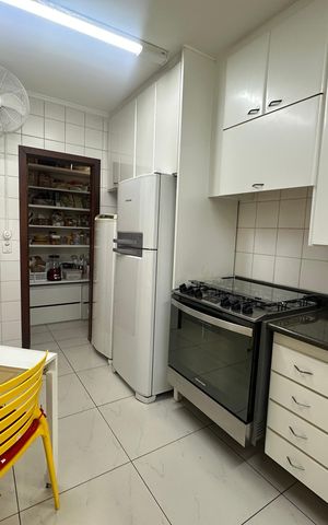 Casa de condomínio para alugar com 463m², 2 quartos e 4 vagasCozinha