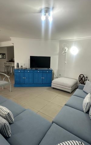 Casa de condomínio para alugar com 463m², 2 quartos e 4 vagasSala de TV