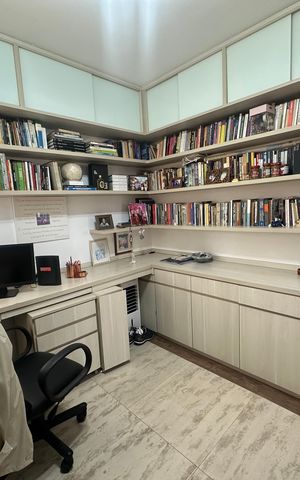 Casa de condomínio para alugar com 463m², 2 quartos e 4 vagasEscritório