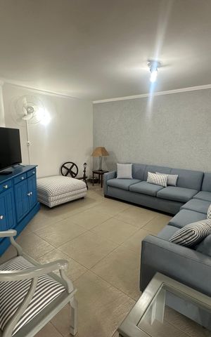 Casa de condomínio para alugar com 463m², 2 quartos e 4 vagasSala de TV