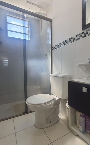 Apartamento à venda com 45m², 2 quartos e 1 vaga Apartamento à venda com 45m², 2 quartos e 1 vagaBanheiro