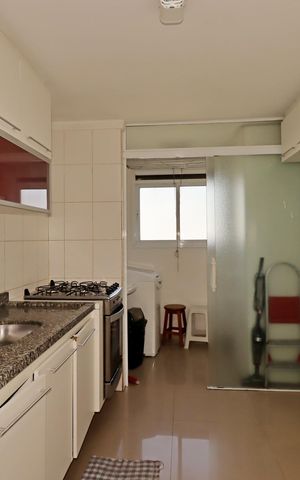 Apartamento à venda com 72m², 2 quartos e 2 vagasCozinha