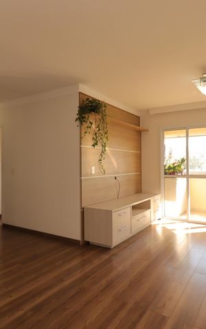 Apartamento à venda com 72m², 2 quartos e 2 vagasSala