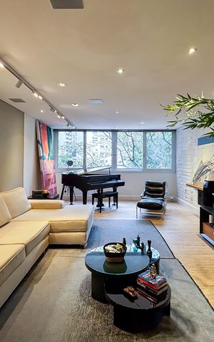 Apartamento à venda com 162m², 2 quartos e 2 vagas