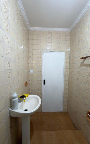Casa para alugar com 126m², 2 quartos e sem vaga Casa para alugar com 126m², 2 quartos e sem vagaBanheiro Social
