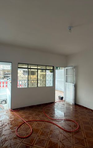 Casa para alugar com 126m², 2 quartos e sem vaga Casa para alugar com 126m², 2 quartos e sem vagaSala