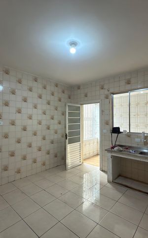 Casa para alugar com 126m², 2 quartos e sem vaga Casa para alugar com 126m², 2 quartos e sem vagaCozinha