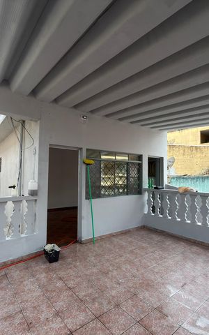 Casa para alugar com 126m², 2 quartos e sem vaga Casa para alugar com 126m², 2 quartos e sem vagaSala Varanda