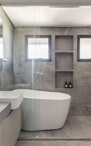 Apartamento à venda com 115m², 2 quartos e 3 vagas Apartamento à venda com 115m², 2 quartos e 3 vagasBanheiro