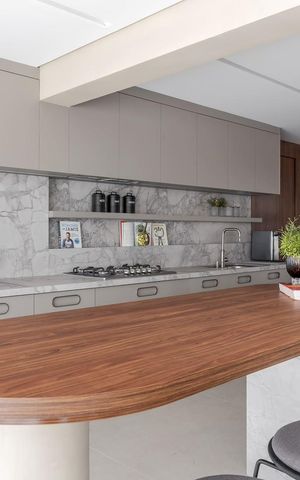 Apartamento à venda com 115m², 2 quartos e 3 vagas Apartamento à venda com 115m², 2 quartos e 3 vagasCozinha