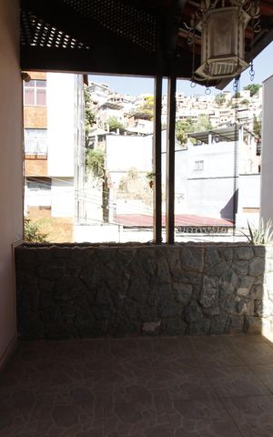 Casa à venda com 400m², 5 quartos e 6 vagasVaranda