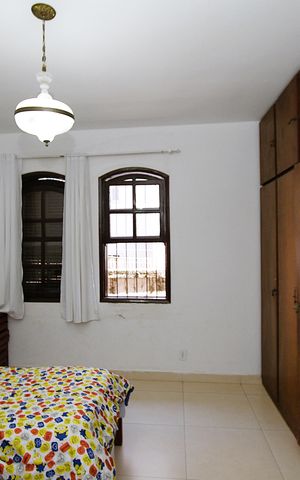 Casa à venda com 400m², 5 quartos e 6 vagasQuarto 2
