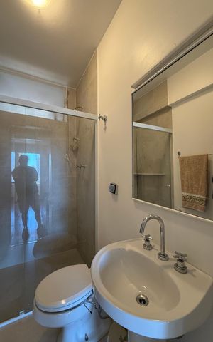 Apartamento para alugar com 230m², 4 quartos e 1 vaga
