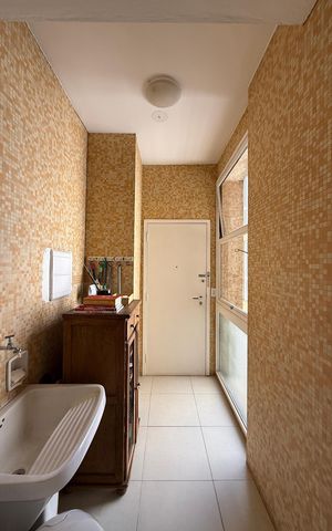 Apartamento para alugar com 230m², 4 quartos e 1 vaga