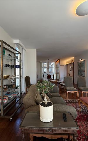 Apartamento para alugar com 230m², 4 quartos e 1 vaga