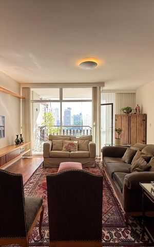 Apartamento para alugar com 230m², 4 quartos e 1 vaga