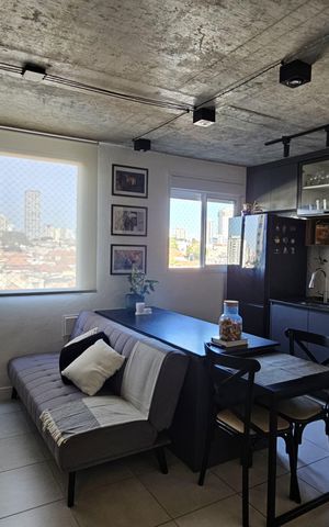 Apartamento à venda com 33m², 2 quartos e sem vaga Apartamento à venda com 33m², 2 quartos e sem vagaSala
