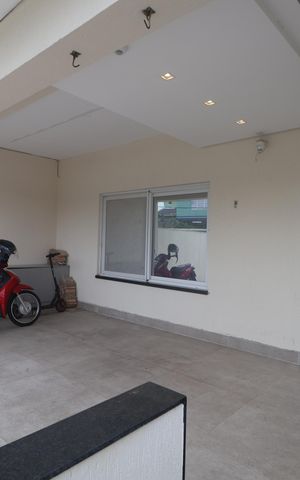 Casa à venda com 200m², 3 quartos e 2 vagasGaragem