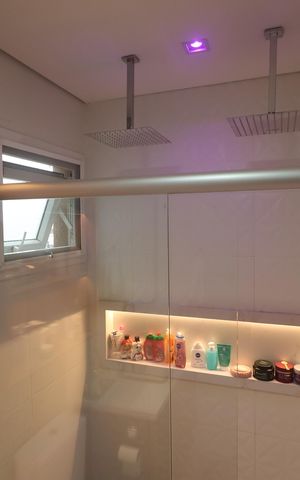 Casa à venda com 200m², 3 quartos e 2 vagasBanheiro suíte