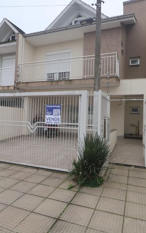 Casa à venda com 200m², 3 quartos e 2 vagasFachada
