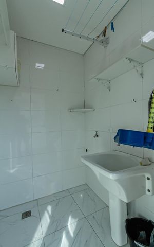 Apartamento à venda com 270m², 3 quartos e 2 vagas Apartamento à venda com 270m², 3 quartos e 2 vagasÁrea de Serviço
