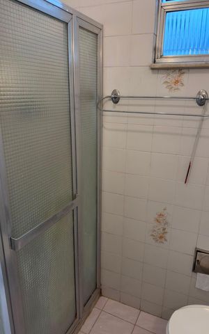 Apartamento para alugar com 60m², 2 quartos e 1 vaga Apartamento para alugar com 60m², 2 quartos e 1 vagaBanheiro