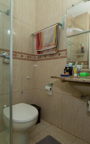 Apartamento à venda com 124m², 3 quartos e 2 vagas Apartamento à venda com 124m², 3 quartos e 2 vagasBANHEIRO1