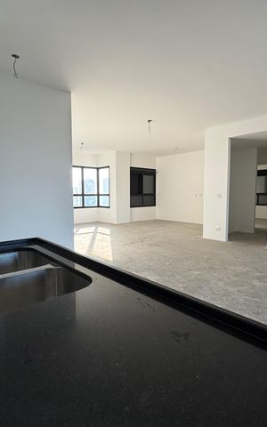 Apartamento à venda com 184m², 4 quartos e 4 vagas Apartamento à venda com 184m², 4 quartos e 4 vagasSala/Cozinha