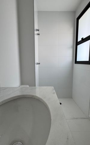 Apartamento à venda com 184m², 4 quartos e 4 vagas Apartamento à venda com 184m², 4 quartos e 4 vagasBanheiro da Suíte 3